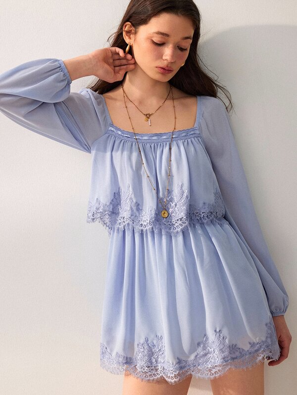 Willow Rêve Rochie mini pentru femei, mov, cu decolteu drept, decorată cu bordură împletită, tiv din șifon stratificat și inserții de dantelă, mânecă lungă