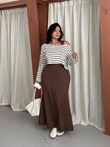 GalTyme Setelan Liburan 2 Potong Wanita Ukuran Besar untuk Musim Panas: Gaun Warna Polos dan Atasan Lengan Panjang Bergaris - Rust Brown - View 5