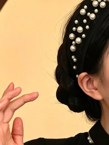 DAZY Fashionable Elegant Beaded Decor Wide Headband - Black and White - View 1