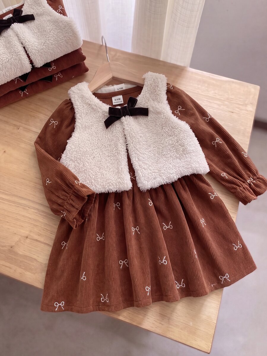 SHEIN Playful Pals 女嬰 2 件套洋裝套裝 秋冬格紋長袖復古甜美米色卡其印花洋裝褲裝襯衫 - 棕色 - 查看 1