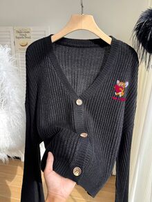 TOM & JERRY X SHEIN SHEIN EZwear 大尺碼女款字母刺繡長袖單排扣針織開襟衫，適合外出、街頭穿搭、機場造型 - 黑色 - 查看 4