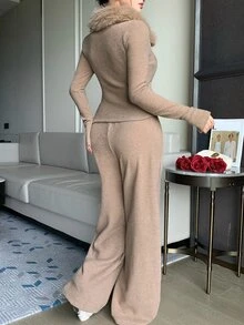 DAZY Women's Fur Collar Long Sleeve Zipper Front Knit Cardigan And Knit Pants Elegant 2 Pieces Set - Khaki - View 3