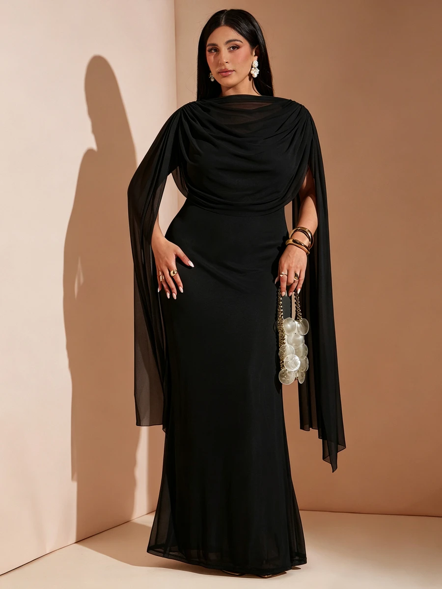 SHEIN BAE CURVE فستان أنيق للنساء بمقاسات كبيرة مع ربطة كشكشة وحافة ذيل سمكة مطوية - الأسود - مشاهدة 1