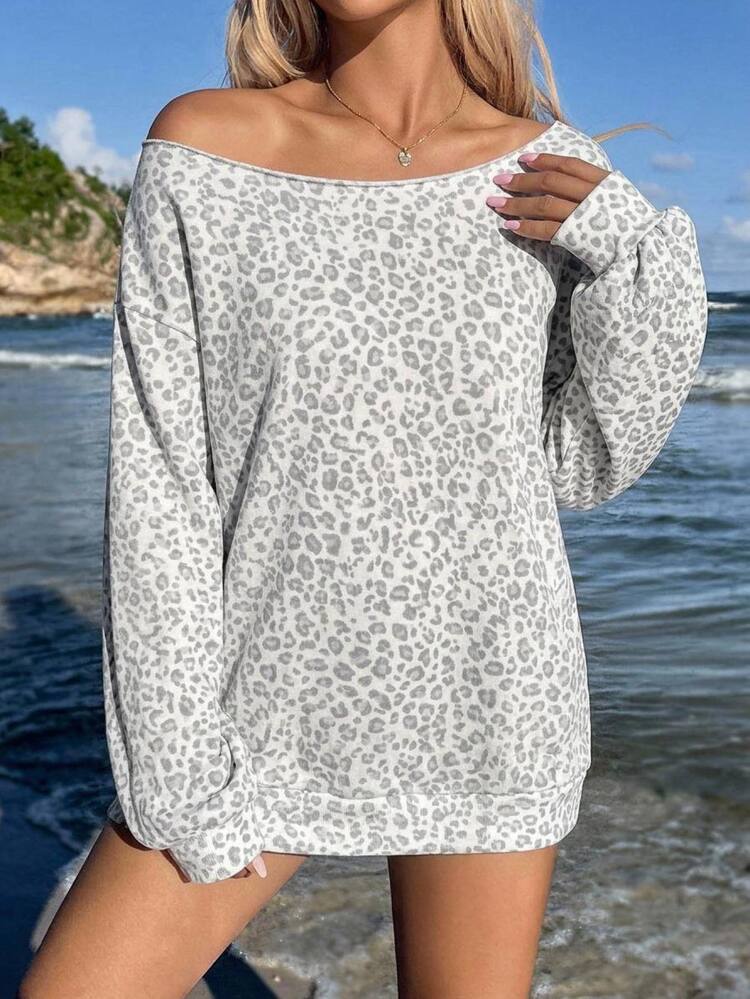 Veykashi Plus Size Women's Leopard Print Fabric Off-Shoulder Loose Casual Long Sleeve Sweatshirt - Multicolor - View 3