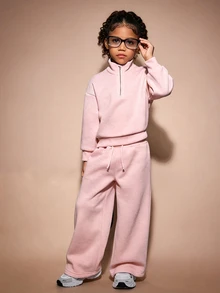 SHEIN 女童與幼童 2 件式運動套裝，淺粉色感溫布料，包含半拉鍊立領運動上衣與寬鬆運動長褲，柔軟舒適布料，適合女童休閒運動風，完美適用於日常穿著與戶外活動 - 淺粉色 - 查看 5