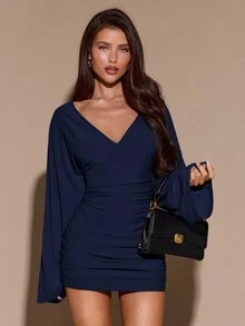 SHEIN BAE 秋冬女款純色性感深V領露背長袖修身抓皺針織迷你洋裝 - 藏蓝色 - 查看 4