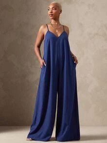 Vixey Jumpsuit longgar dengan motif geometris, leher V, tali cami yang dapat disesuaikan, dan potongan kaki ultra lebar. - Navy Blue - View 5