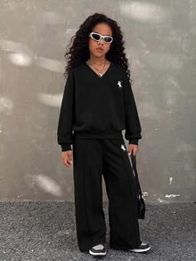 SHEIN 兒童青少年女孩黑色兩件套，印花返校秋季休閒校園風 V 領毛茸茸柔軟彈性運動衫與寬腿針織運動長褲 - 黑色 - 查看 5
