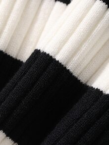 Dazy Plus V-Neck Striped Long Sleeve Korean Style Autumn/Winter Sweater - Black and White - View 6