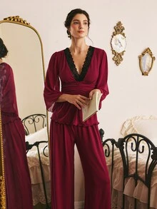 Côtesoire Set Piyama Wanita Leher V Berbahan Renda Patchwork Romantis Elegan Gaya Prancis Selatan - Burgundy - View 5