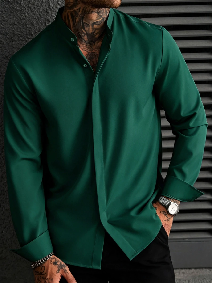 Manfinity Homme 男士長袖亨利領襯衫,專為正式商務場合設計,防皺西裝襯衫,適合休閒工作穿著 - 墨綠色 - 查看 1