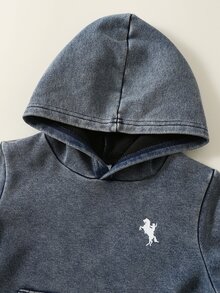 SHEIN 2件組男嬰秋冬休閒丹寧連帽衛衣與丹寧長褲套裝，嬰兒服飾套裝 - 彩色 - 查看 3