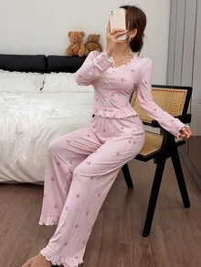 SHEIN طقم بيجامة علوي بأكمام طويلة وبنطال بطبعة فيونكة وردية مخططة مع ديكور فيونكة لطيفة - وردي - مشاهدة 4