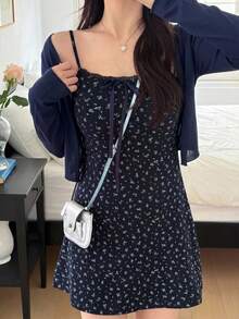 DAZY 女款純色長袖開襟上衣與碎花細肩帶洋裝兩件套 - 藍色 - 查看 4
