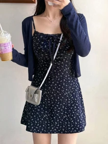 DAZY 女款純色長袖開襟上衣與碎花細肩帶洋裝兩件套 - 藍色 - 查看 1