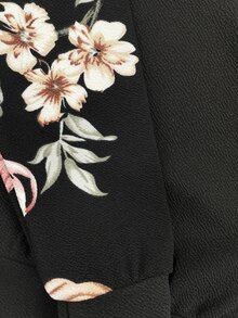 SHEIN 女童花卉印花插肩袖長袖運動衫 優雅花卉袖口 西式大童女裝 秋冬日常戶外校園度假鄉村穿搭 - 黑色 - 查看 5