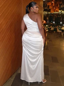 Slaydiva Plus Size Wedding Dress White Elegant One Shoulder Spaghetti Strap 3D Floral Ruched High Slit Dress - White - View 9