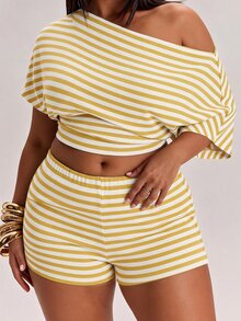 SHEIN BAE CURVE 大尺碼女款黃色不對稱單肩無袖上衣與迷你短褲2件套 - 淡黃色 - 查看 2