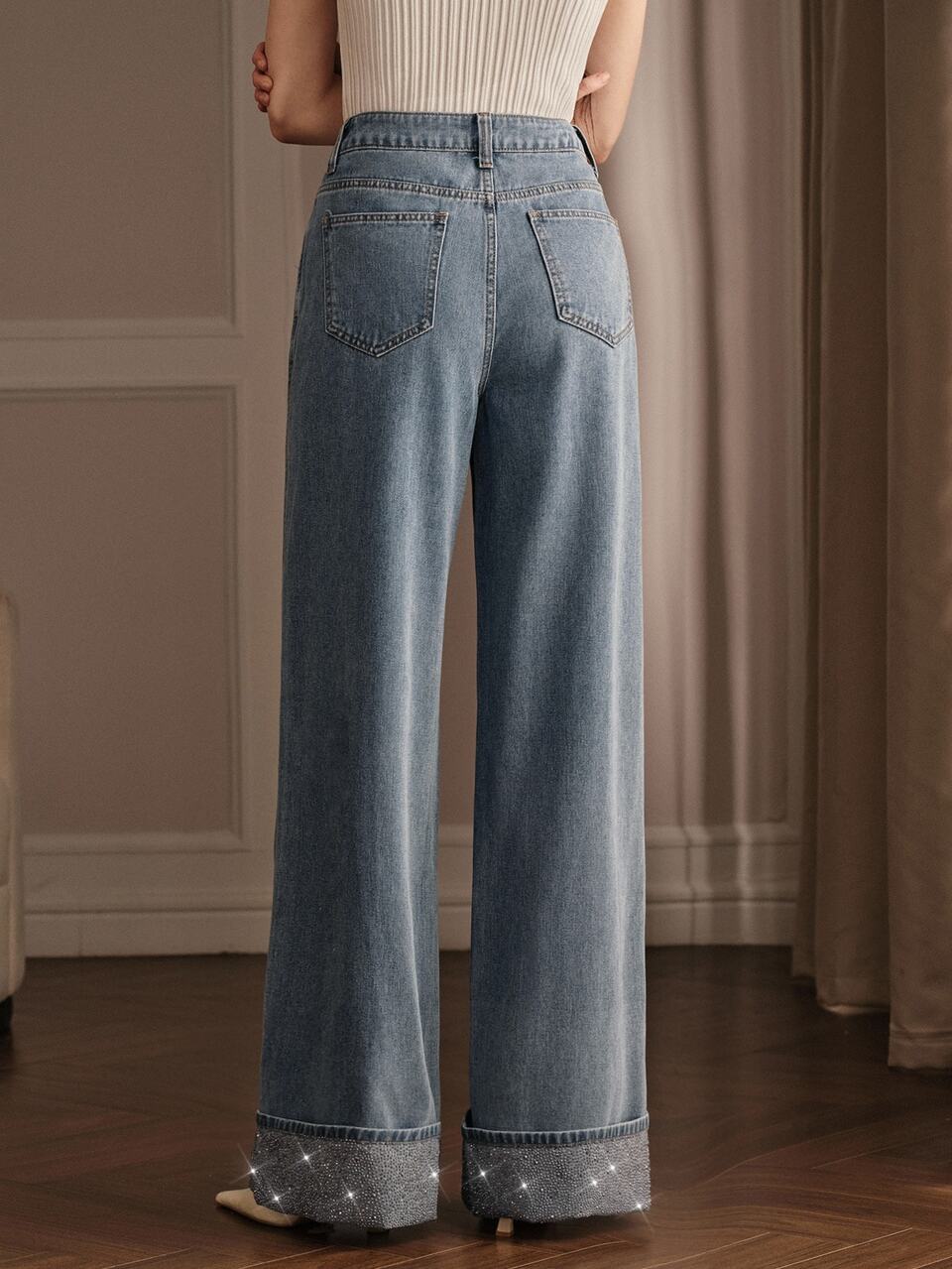 Women's Casual Everyday Denim Jeans With Pockets And Buttons