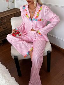 CottageSlumber طقم بيجامة نسائي وردي مخطط، ملابس منزلية صيفية حلوة ملونة بتطريز زهري، أكمام قصيرة وبنطال طويل - وردي - مشاهدة 6