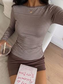 CovetEZ 95%棉全印花女款方領長袖T恤 - 棕色 - 查看 3