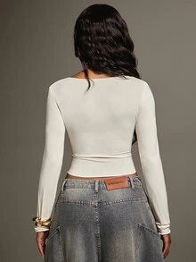 Denimoi Women's Letter Print Notch V-Neck Long Sleeve Cropped Fitted Sexy Top - Apricot - View 2