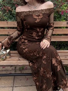 Feyla Gaun Elegan Pas Badan Lengan Panjang Off-Shoulder Berbahan Jacquard dan Renda Kontras untuk Wanita Ukuran Plus - Coffee Brown - View 6