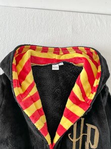 PrepCrw HARRY POTTER X SHEIN Tween Boy Embroidered Striped Kids Colorblock Pocket Hooded Lounge Autumn Jacket - Black - View 6