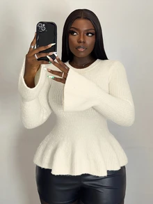 Selianne Sweater Wanita Elegan dengan Pinggang Ramping dan Hem Berumbai - Krem - View 4