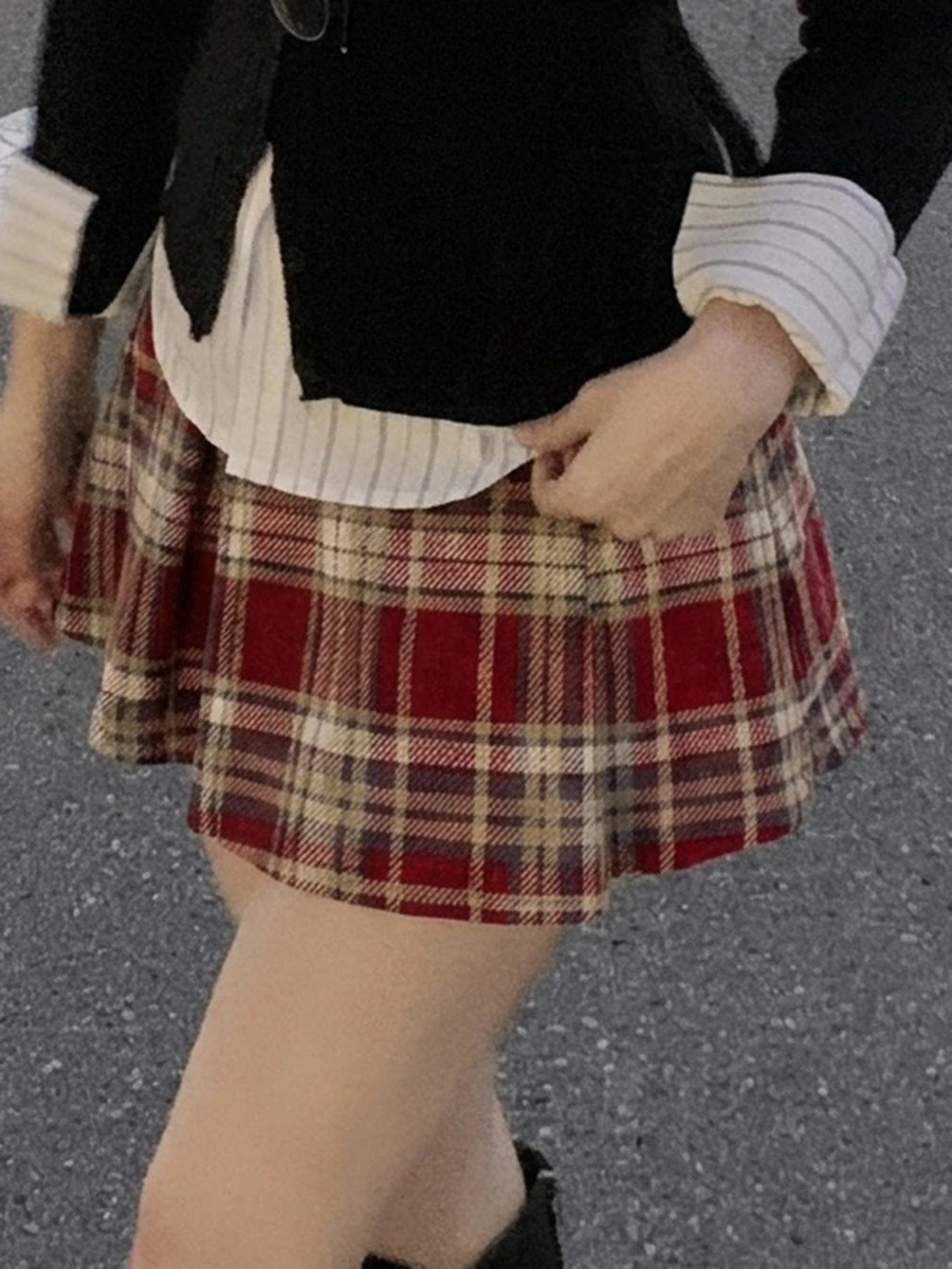 DAZY 女款休閒學院風裙 - 紅色 - 查看 1