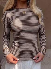 CovetEZ 95%棉全印花女款方領長袖T恤 - 棕色 - 查看 6