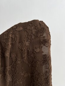 Elamini 女款 2026 秋冬露肩洋裝－白色與棕色提花拼接設計；適合返校舞會、派對與休閒聚會 - 棕色 - 查看 5