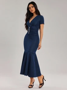 Rivivi Women's V-Neck Short Sleeve Fitted Elegant Denim Dress With Fishtail Hem - Blue - View 5