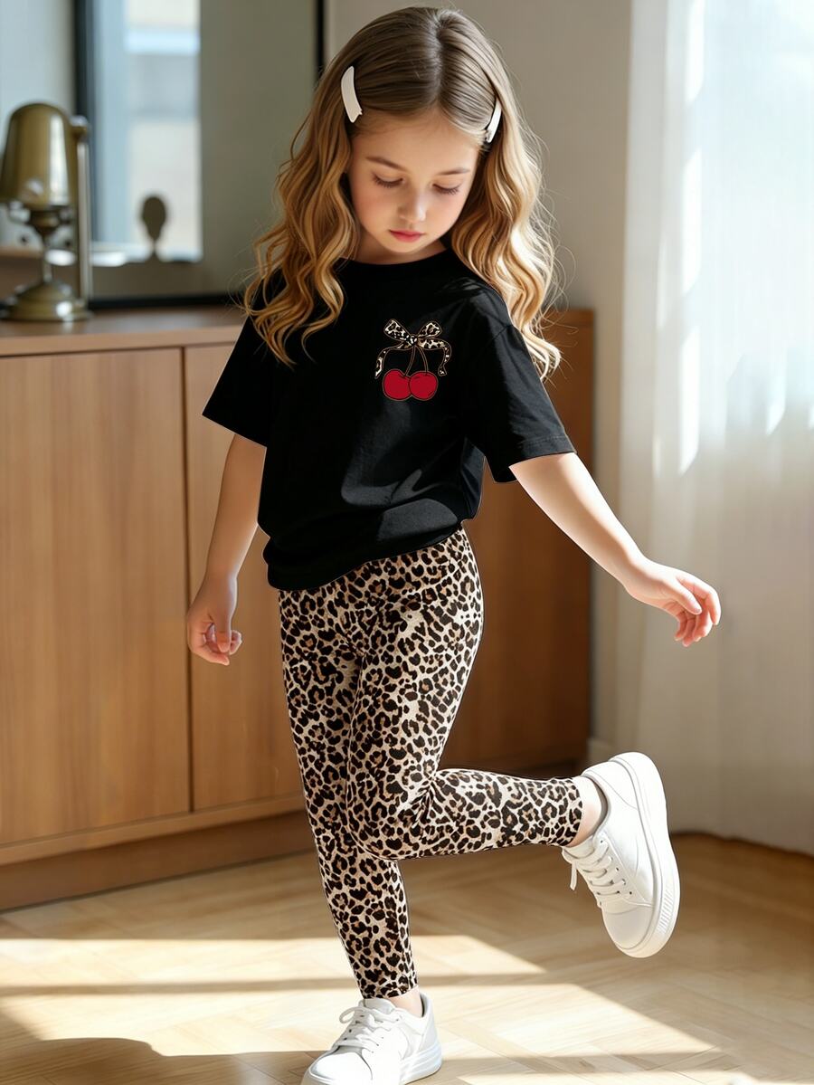 Elladie kids 少女清新簡約豹紋蝴蝶結與櫻桃圖案基本款短袖T恤與豹紋內搭褲套裝 - 彩色 - 查看 1