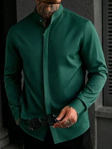 Manfinity Homme 男士長袖亨利領襯衫，專為正式商務場合設計，防皺西裝襯衫，適合休閒工作穿著 - 墨綠色 - 查看 4