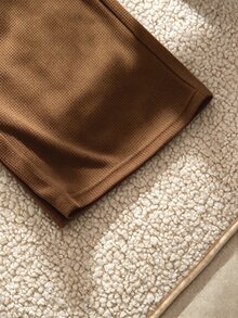 SHEIN 學院風女童對比領兩件套，華夫格針織面料，上衣配對比白色彼得潘領與V領設計 - 棕色 - 查看 3