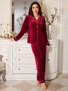 LuxeNights Women's Autumn/Winter Solid Color Striped Embossed Velvet Front Button Patch Pocket Long Sleeve Pants Pajama Set Loungewear - Red - View 2