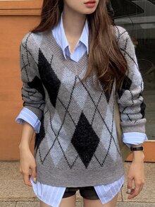 DAZY 女款拼色菱格紋寬鬆長袖V領休閒街頭風針織毛衣，適合春/秋度假 - 灰色 - 查看 5