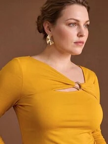 MOTF PREMIUM PLUS SIZE WOMEN'S SPRING/AUTUMN SOLID COLOR ASYMMETRIC TWISTED NECK FITTED T-SHIRT - Yellow - View 2