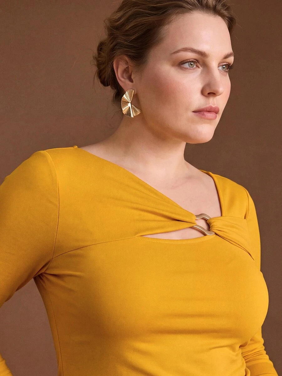 MOTF PREMIUM PLUS SIZE WOMEN'S SPRING/AUTUMN SOLID COLOR ASYMMETRIC TWISTED NECK FITTED T-SHIRT - Yellow - View 2