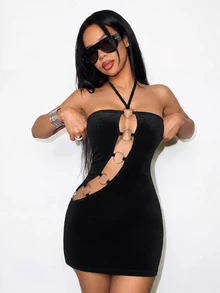 BamGleam Gaun Wanita Warna Polos dengan Desain Berongga dan Sambungan Cincin Seksi Model Halter Neck untuk Halloween, Klub Malam, dan Acara Musim Panas - Hitam - View 2