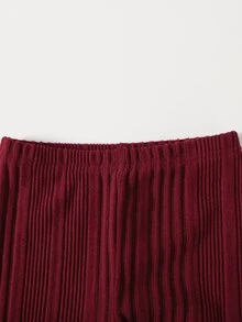 SHEIN 女童時尚休閒兩件套：落肩羅紋針織愛心刺繡圖案T恤與內搭褲（紅色套裝）－舒適秋季休閒運動穿搭 - 紅色 - 查看 4