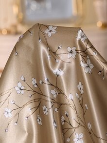 LuxeNights طقم بيجامة من الحرير الاصطناعي بنقشة زهور صغيرة وياقة طية وأكمام طويلة وبنطال طويل - كاكي - مشاهدة 7