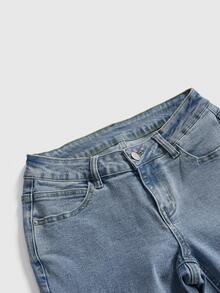 ROMWE Summer Y2K Hot Girl All-Match Versatile Retro Ultra Low Waist Denim Skinny Mid-Length Shorts - Baby Blue - View 3