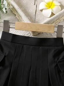 SHEIN Genkimix Kids 女童裙子，校園風，都市風，涼爽舒適，適合秋冬春夏，4-7歲女童百搭，適合外出、上學、度假、旅行，時尚百搭 - 黑色 - 查看 4