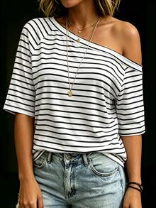 SHEIN LUNE CURVE Camiseta Feminina Plus Size Fashion Versátil com Ombro Assimétrico, Listrada, Manga Curta, Adequada para Ir ao Trabalho e Uso Casual - Preto e Branco - Visão 3