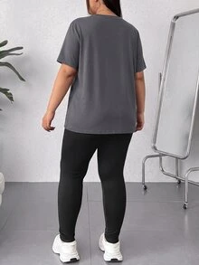Solflare 大尺碼夏季休閒T恤與緊身褲2件套 - 深灰色 - 查看 2