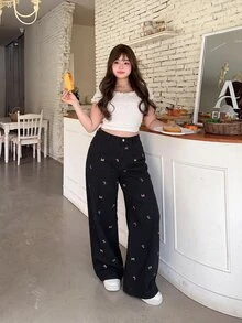 SHEIN MOD 大尺碼女款休閒日常牛仔褲，附口袋、鈕扣與蝴蝶結圖案 - 黑色 - 查看 4