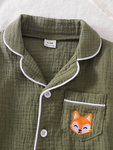 2pcs Baby Boy Comfortable Soft Cotton Crinkle Fabric Forest Green Collared Button-Up Pocket Embroidered Cute Fox Pattern Collar Placket Cuff Trim Design Long Sleeve Pants Cotton Woven Set - Multicolor - View 5