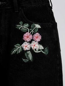 Sweetra Embroidered Casual Women's Jeans - Black - View 6